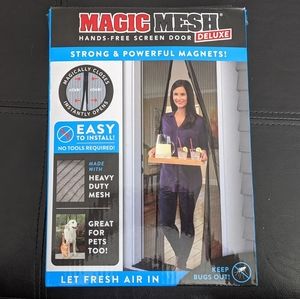 Magic Mesh Screen Door